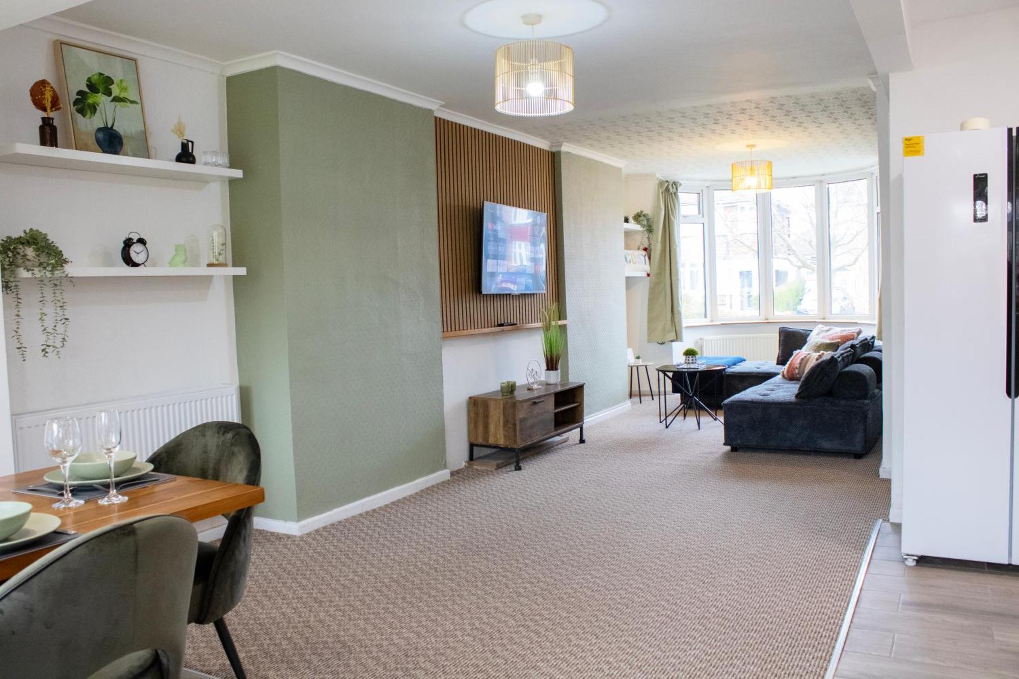 Harvard House, Stylish 3 Bedroom House In Solihull 5 Mins To The Nec, Bhx ,Jlr With Free Parking Birmingham Exterior photo